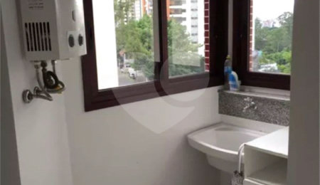 Apartamento à venda com 1 quarto em Vila Suzana, São Paulo, SP