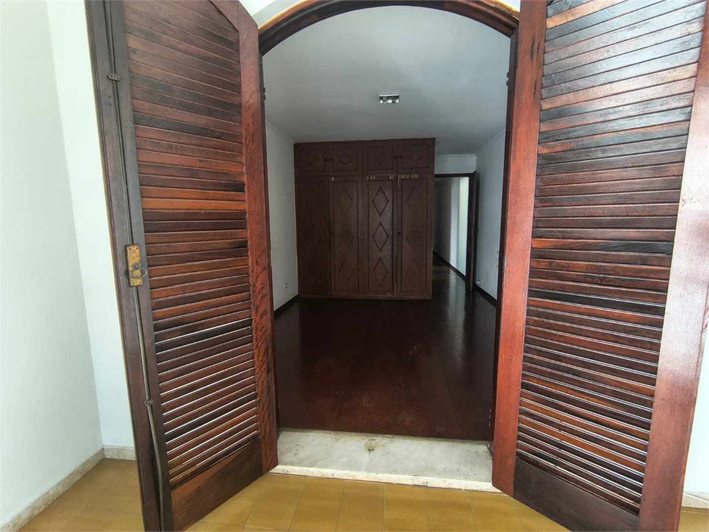 Sobrado à venda com 3 quartos, sendo 1 suíte, em Jardim Esmeralda, São Paulo, SP
