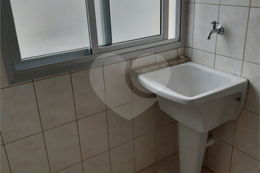 Apartamento à venda com 2 quartos em Vila Guarani, São Paulo, SP