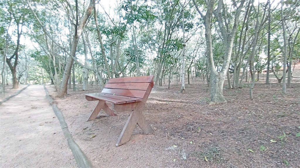 Casa à venda com 3 suítes no condomínio Vita Verdi, Valinhos - SP
