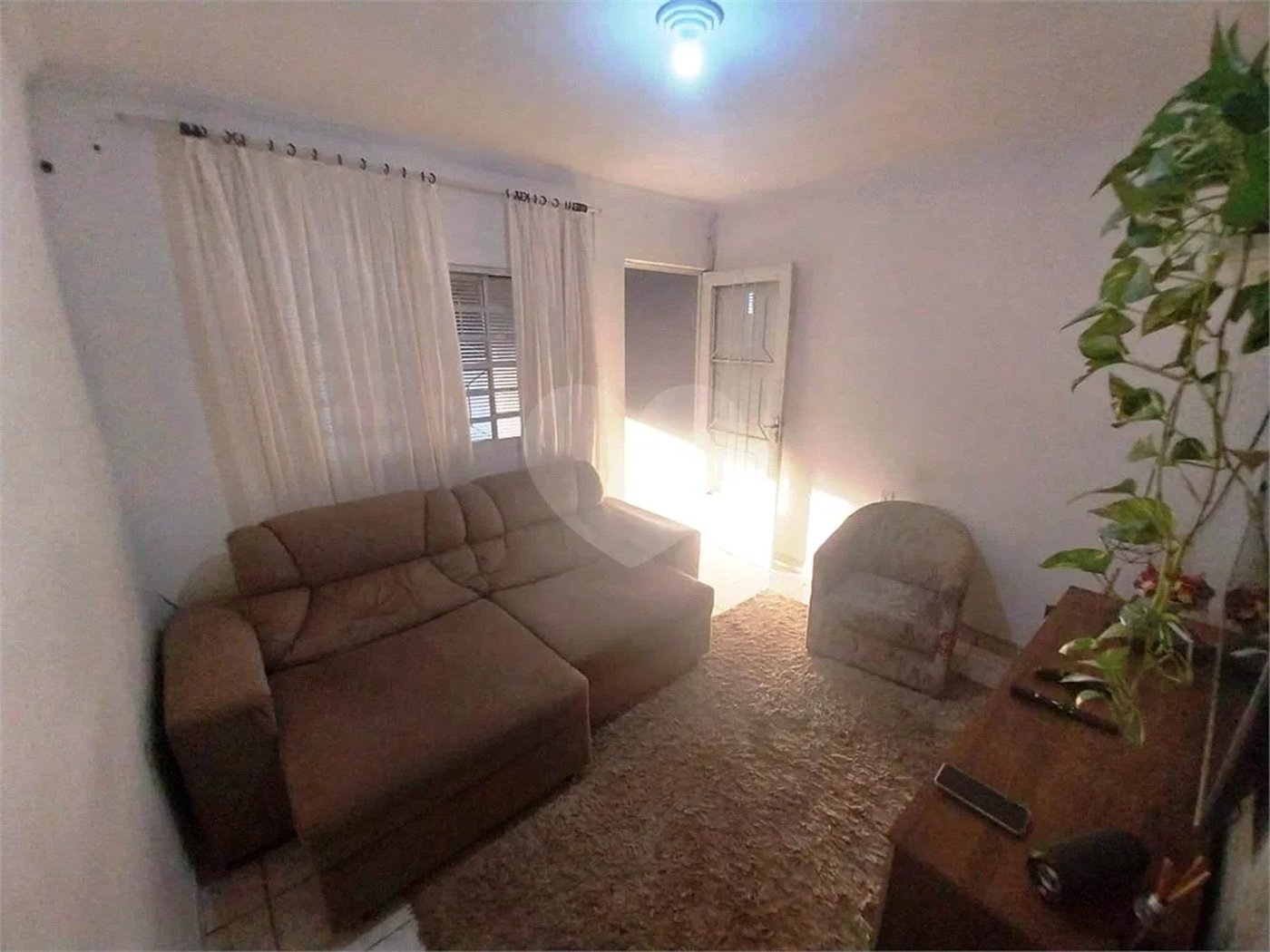 Casa à venda com 4 quartos, sendo 1 suíte, em Capela, Vinhedo, SP