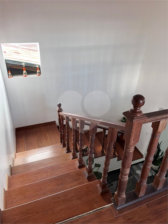 Sobrado à venda com 5 quartos, sendo 2 suítes,  em Jardim da Granja, São José dos Campos, SP