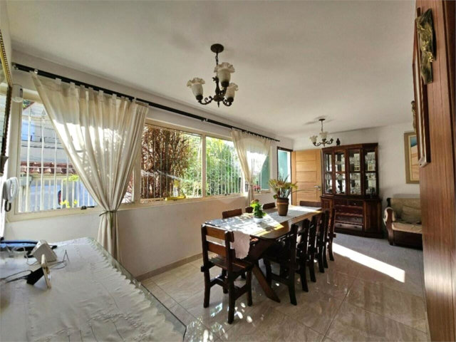 Casa à venda com 3 quartos, sendo 1 suíte,  em Horto Florestal, São Paulo, SP