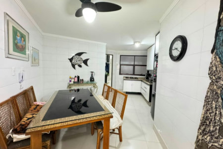Apartamento à venda, 108 m² por R$ 700.000,00 - Pitangueiras - Guarujá/SP