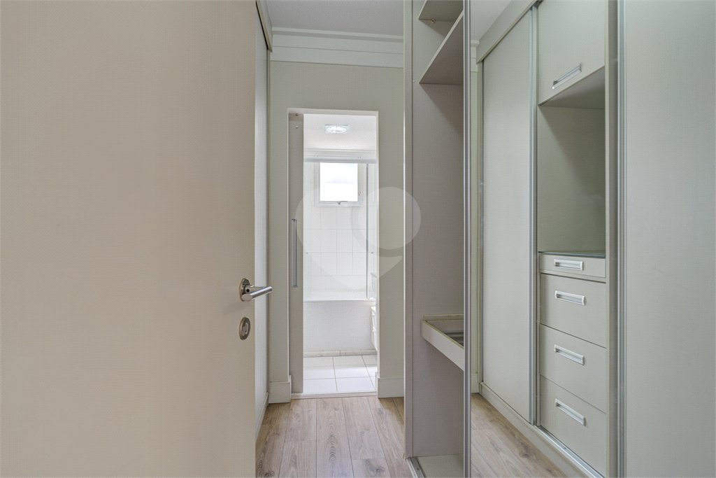 Apartamento à venda com 4 quartos, sendo 3 suítes, em Alto da Boa Vista, São Paulo, SP