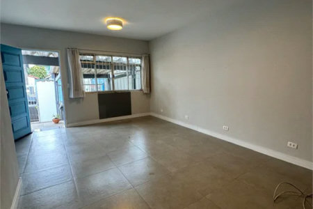 Casa Térrea à venda com 3 quartos, sendo 1 suíte, em Vila Madalena, São Paulo, SP