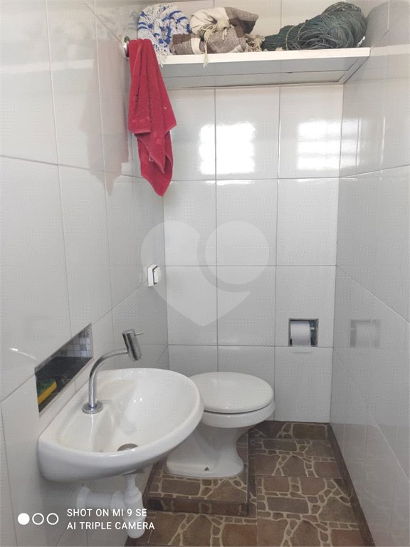 Sobrado à venda com 1 suíte em Jardim Luciana, Itaquaquecetuba, SP