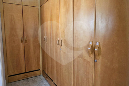 Sobrado à venda com 3 quartos, sendo 2 suítes, em Jardim Rossignatti, Indaiatuba, SP