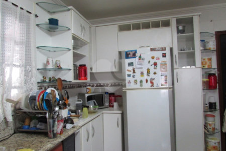 Casa Térrea à venda ou para alugar com 5 quartos, sendo 2 suítes, em Vila Horizonte, Mogi das Cruzes, SP