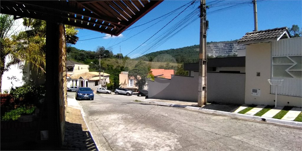 Casa à venda com 4 quartos, sendo 2 suítes, em Barreiro, Mairiporã, SP