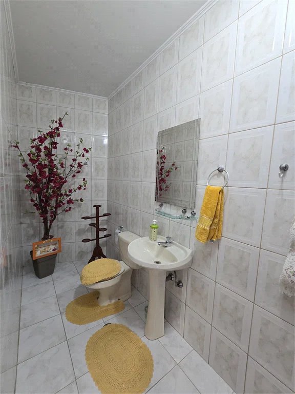 Sobrado à venda com 4 quartos, sendo 1 suíte,  em Vila Jaguara, São Paulo, SP