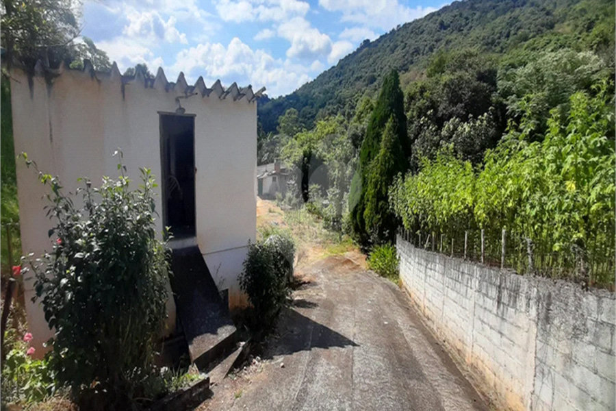 Casa à venda com 2 quartos em Serra da Cantareira, Mairiporã, SP