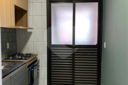 Apartamento à venda com 3 quartos, sendo 1 suíte, em Jardim Marajoara, São Paulo, SP
