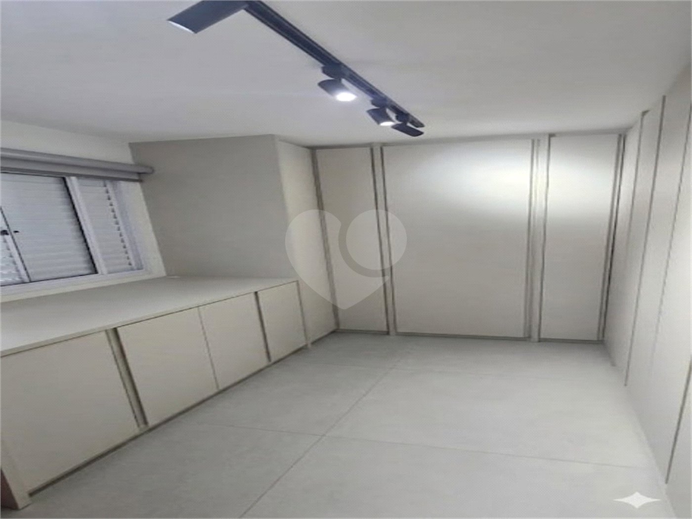 Apartamento à venda com 3 quartos, sendo 1 suíte, em Vila Guilherme, São Paulo, SP