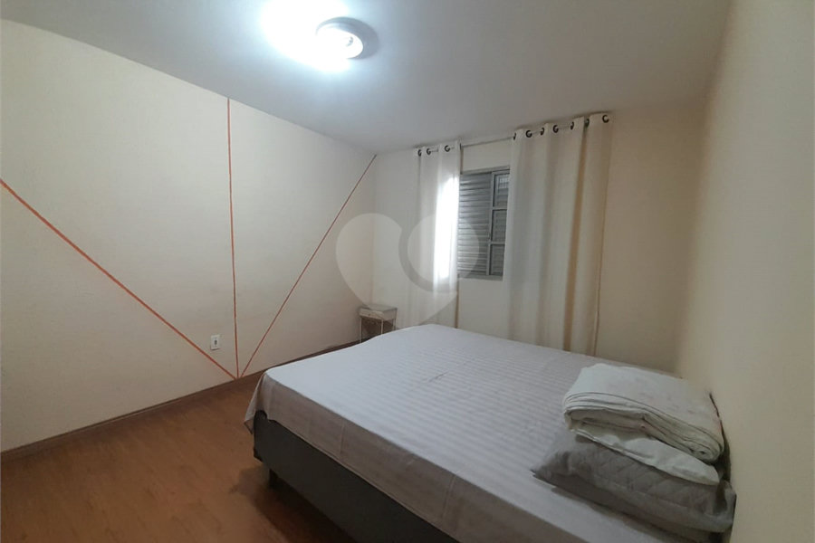 Sobrado à venda com 4 quartos, sendo 1 suíte,  em Saúde, São Paulo, SP