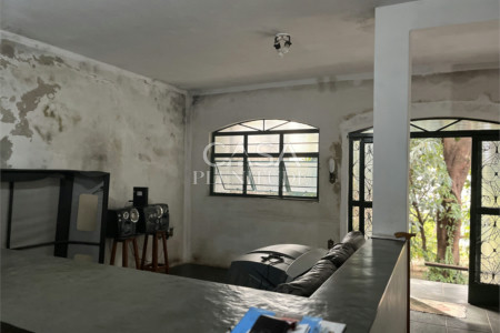 Casa Térrea à venda com 1 suíte em Vossoroca, Votorantim, SP