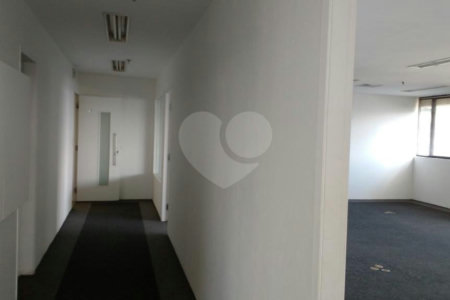 Sala à venda em Alto da Boa Vista, São Paulo, SP
