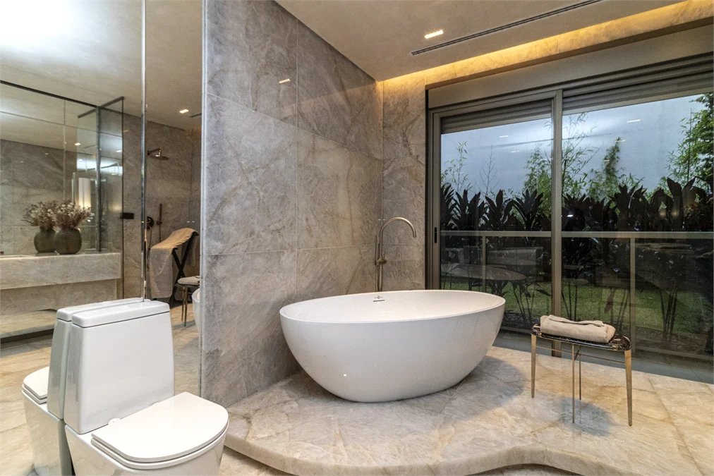 Apartamento à venda com 4 suítes em Jardim Guedala, São Paulo, SP