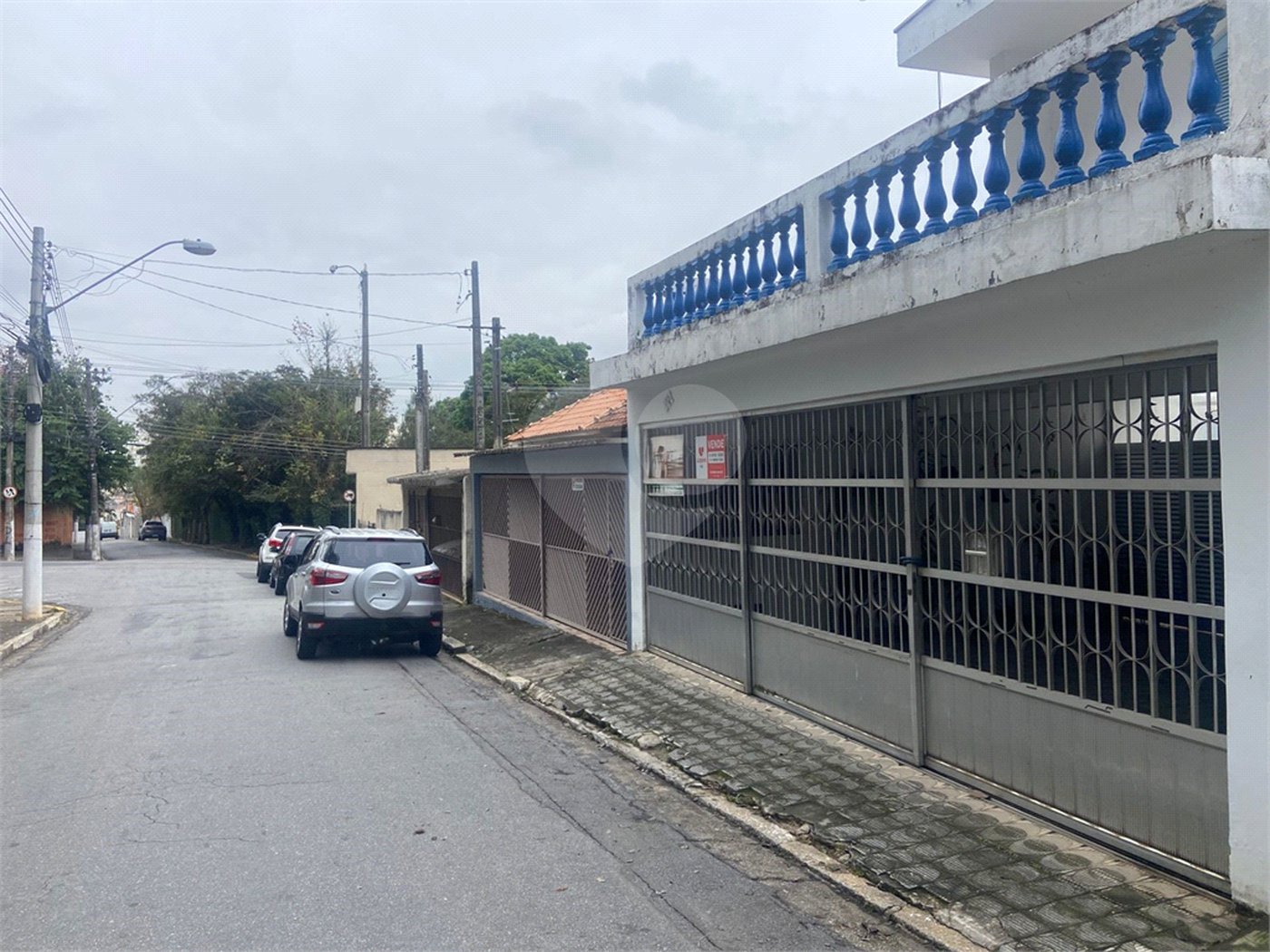 Sobrado à venda com 4 quartos, sendo 2 suítes, em Vila Ruth, Poá, SP