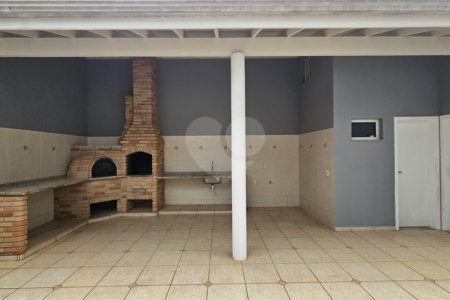 Casa Locação e Venda Condomínio Portal de Itaici 04 Dormitórios 02 suítes