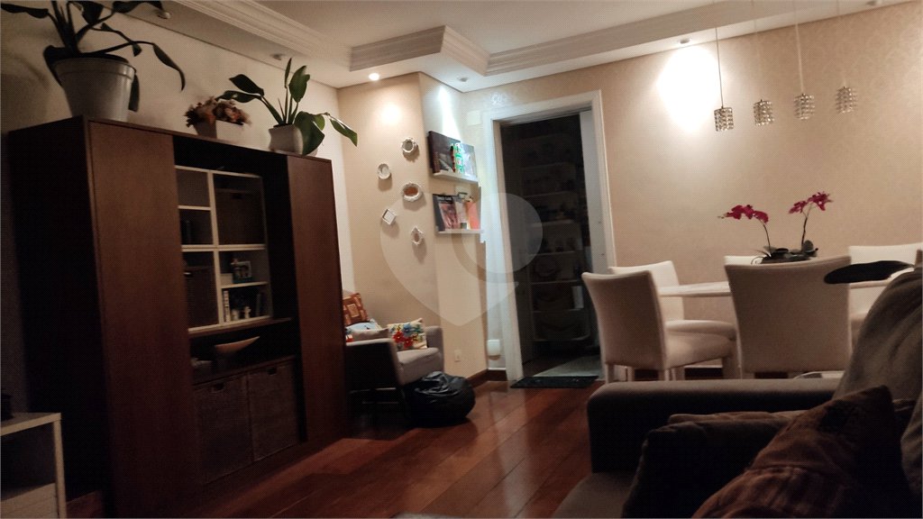 Apartamento à venda com 3 quartos, sendo 1 suíte, em Jardim Taboão, São Paulo, SP