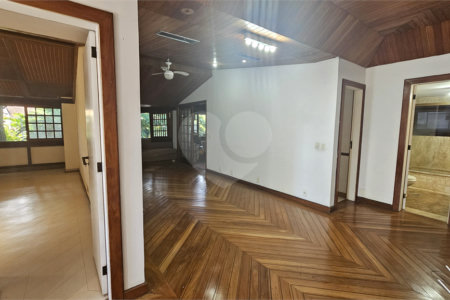 Casa em condomínio à venda com 5 quartos, sendo 3 suítes, em Barra da Tijuca, Rio de Janeiro, RJ