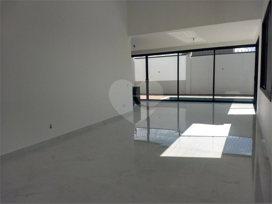 Casa à venda com 3 suítes no condomínio Terras Alpha Nova Esplanada, Votorantim - SP