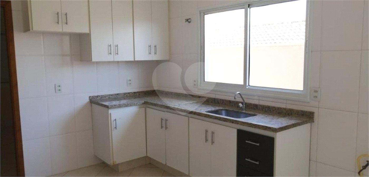 Casa à venda com 4 quartos em João XXIII, Vinhedo, SP