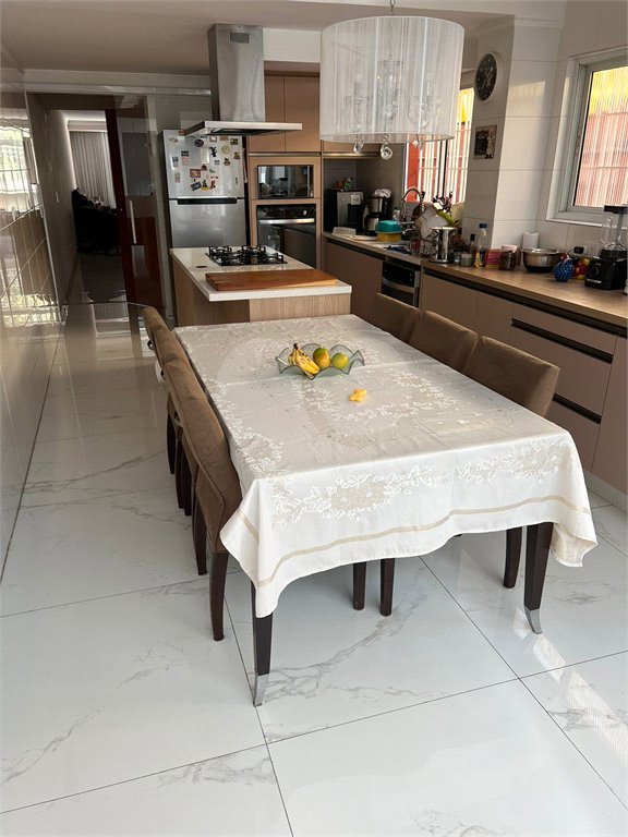 Sobrado à venda com 3 quartos, sendo 1 suíte, em Vila Alexandria, São Paulo, SP