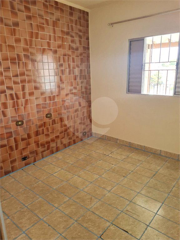 Casa à venda com 6 quartos em Vila dos Remédios, São Paulo, SP
