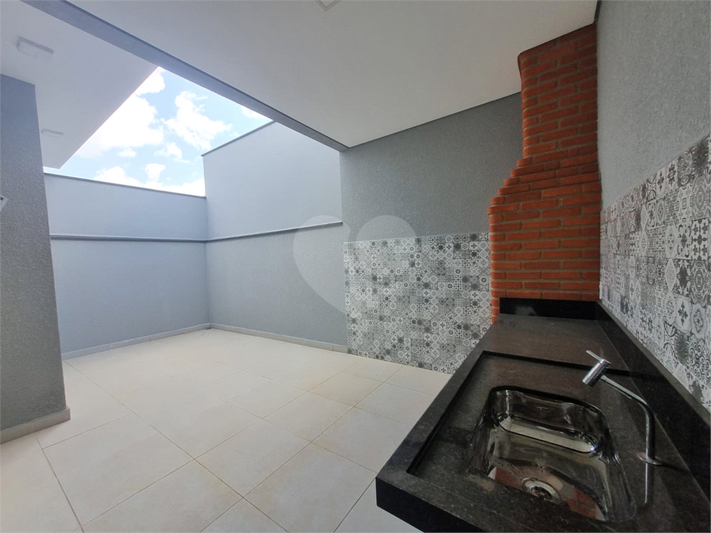 Casa à venda com 3 quartos, sendo 1 suíte, no condomínio Jardim Residencial Villagio Ipanema I, Sorocaba - SP