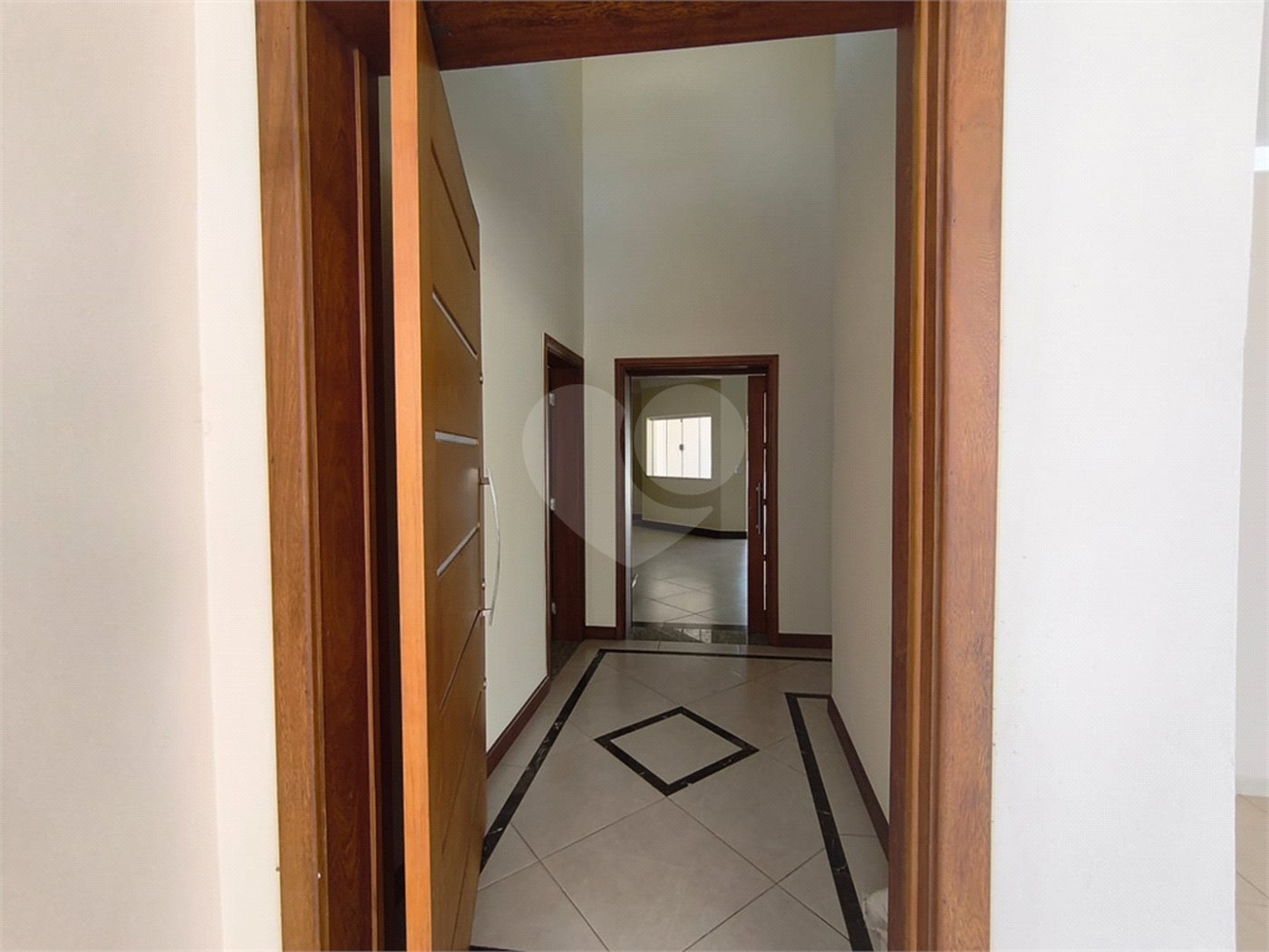 Casa à venda com 5 quartos, sendo 1 suíte,  em Jardim Colombo, Itapetininga, SP