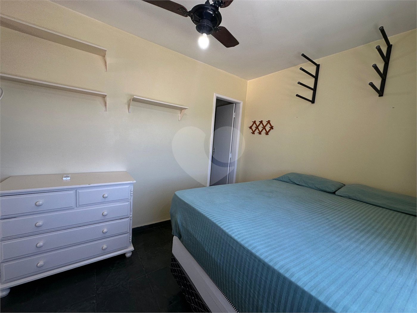 Cobertura à venda com 3 quartos, sendo 1 suíte, em Passagem, Cabo Frio, RJ