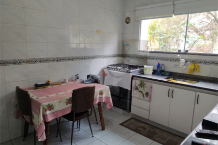 Sobrado à venda com 4 quartos, sendo 2 suítes, em Jardim Prudência, São Paulo, SP