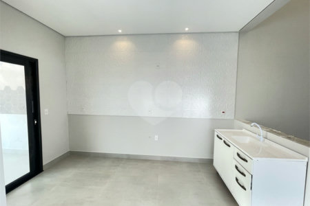 Casa à venda com 3 quartos, sendo 1 suíte, no condomínio Horto Florestal Iii, Sorocaba - SP