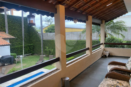 Casa à venda com 4 suítes em Granja Julieta, São Paulo, SP
