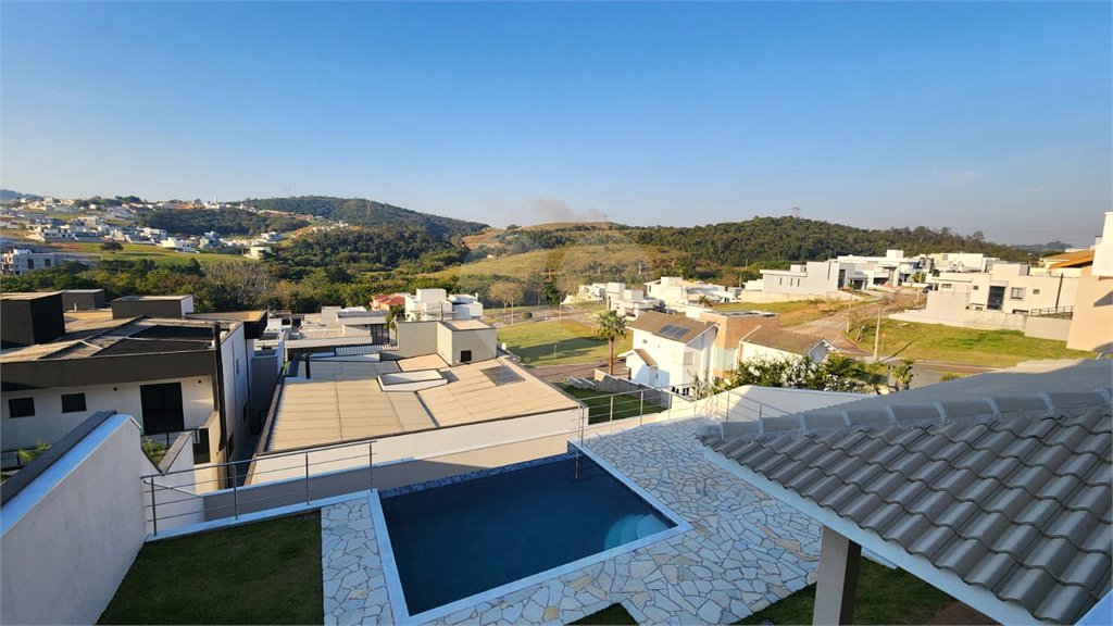 Casa à venda com 4 suítes no condomínio Santa Isabel I, Louveira - SP