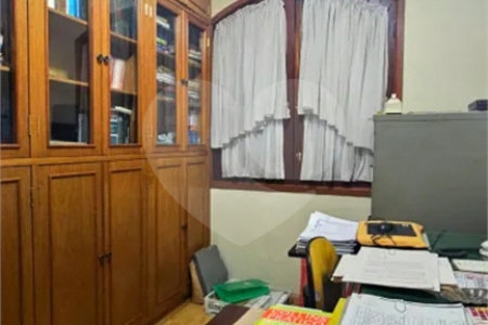 Casa de Vila à venda com 4 quartos, sendo 2 suítes, em Sumarezinho, São Paulo, SP