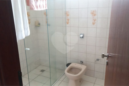 Sobrado à venda com 3 quartos em Jardim Bicão, São Carlos, SP