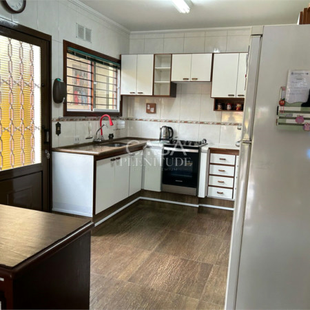 Casa à venda com 3 quartos, sendo 1 suíte,  em Éden, Sorocaba, SP