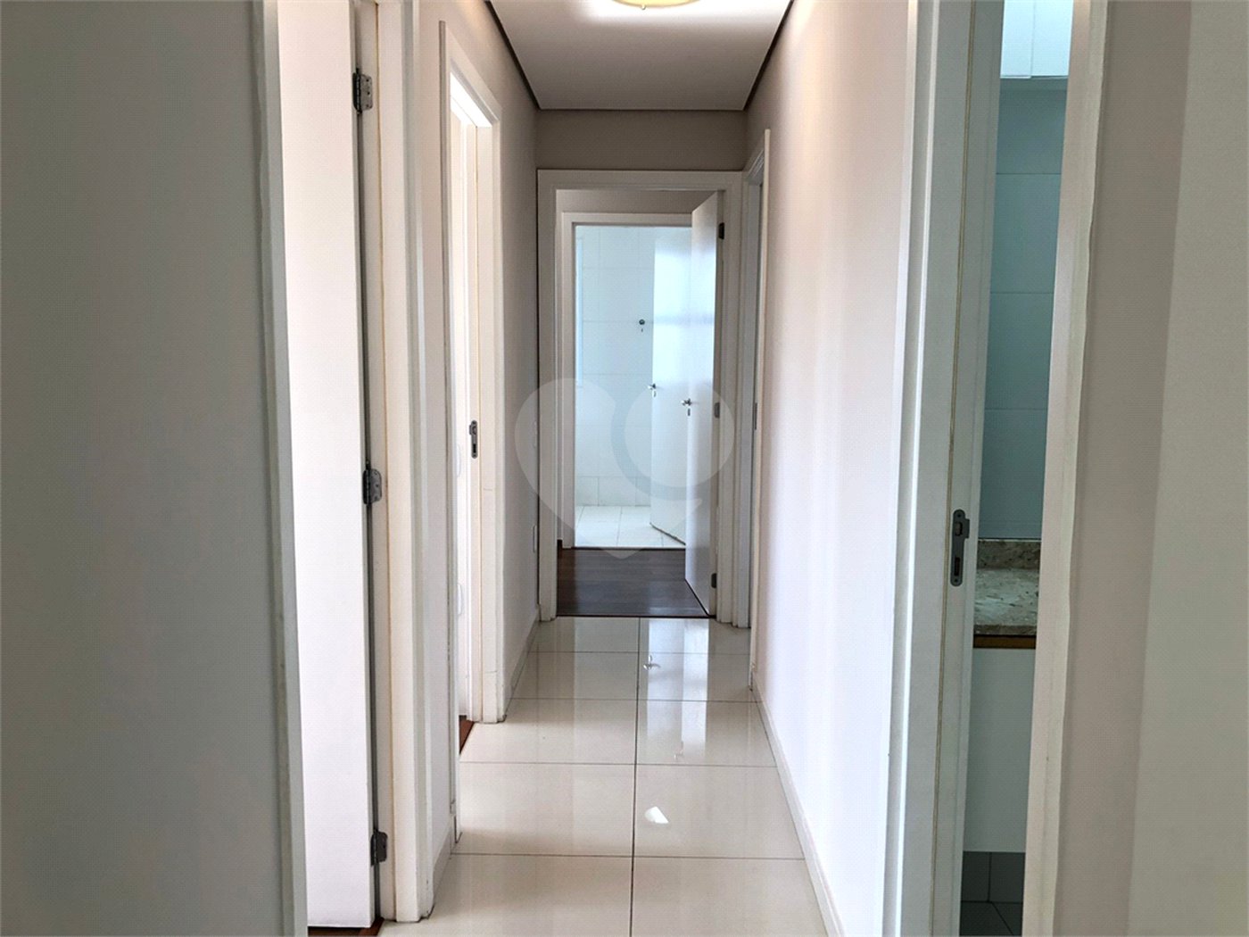 Apartamento à venda com 4 quartos, sendo 2 suítes,  em Jardim Armênia, Mogi das Cruzes, SP