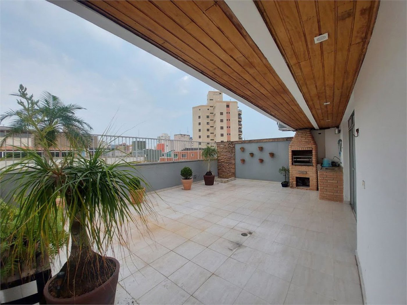 Apartamento Residencial à venda, Balneário Cidade Atlântica, Guarujá - AP1193.