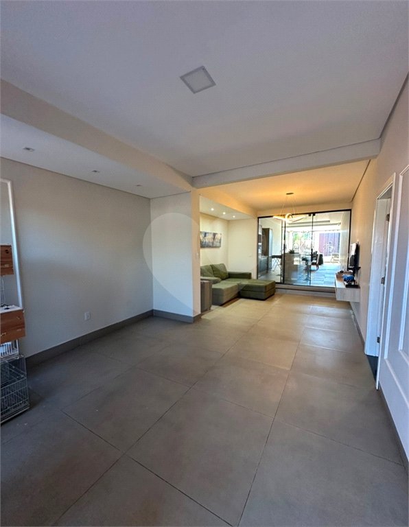 Casa à venda com 4 quartos, sendo 2 suítes, em Residencial Ponta Porã II, Ponta Porã, MS