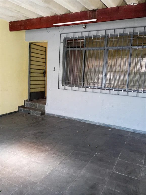 Casa à venda com 3 quartos, sendo 2 suítes, em Jardim Maria Duarte, São Paulo, SP