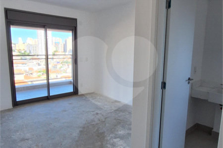 Apartamento à venda com 3 suítes em Vila Romana, São Paulo, SP