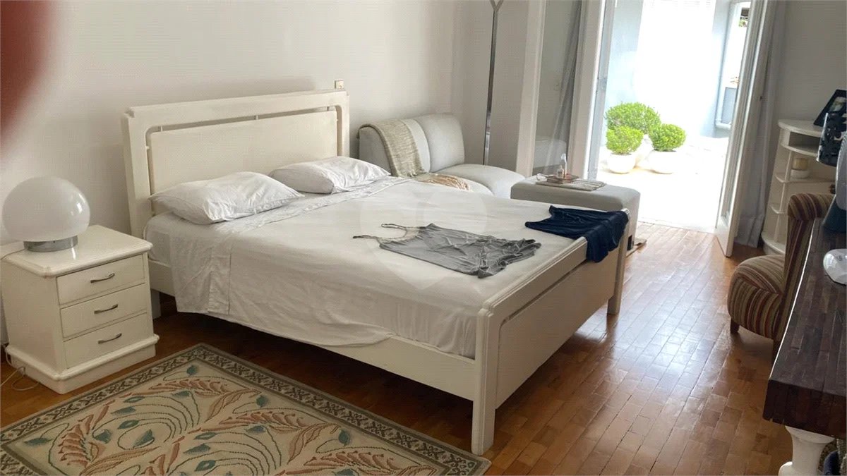 Casa de Vila à venda com 3 quartos, sendo 2 suítes, em Jardim Hípico, São Paulo, SP