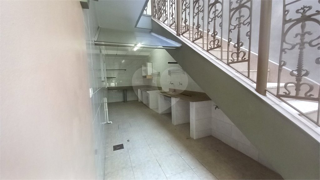 Sobrado à venda com 4 quartos, sendo 2 suítes, em Tremembé, São Paulo, SP