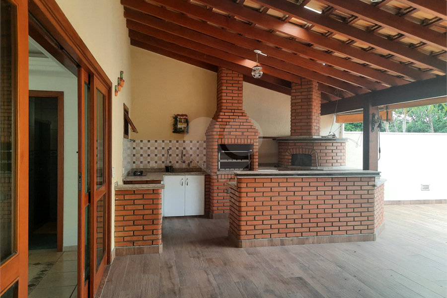 Sobrado à venda com 4 suítes em Tremembé, São Paulo, SP