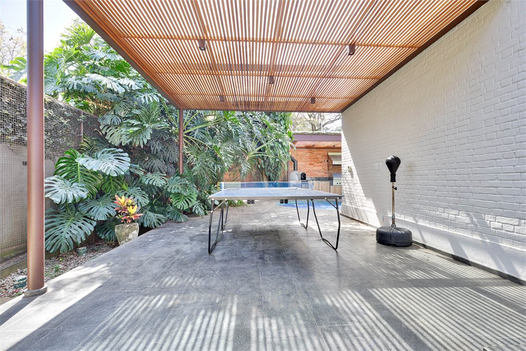 Casa Térrea à venda com 3 quartos, sendo 1 suíte, em Alto da Boa Vista, São Paulo, SP