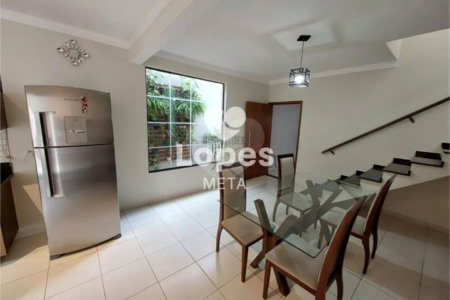 Casa à venda com 3 quartos, sendo 1 suíte,  no condomínio Loteamento Vila Branca, Jacareí - SP